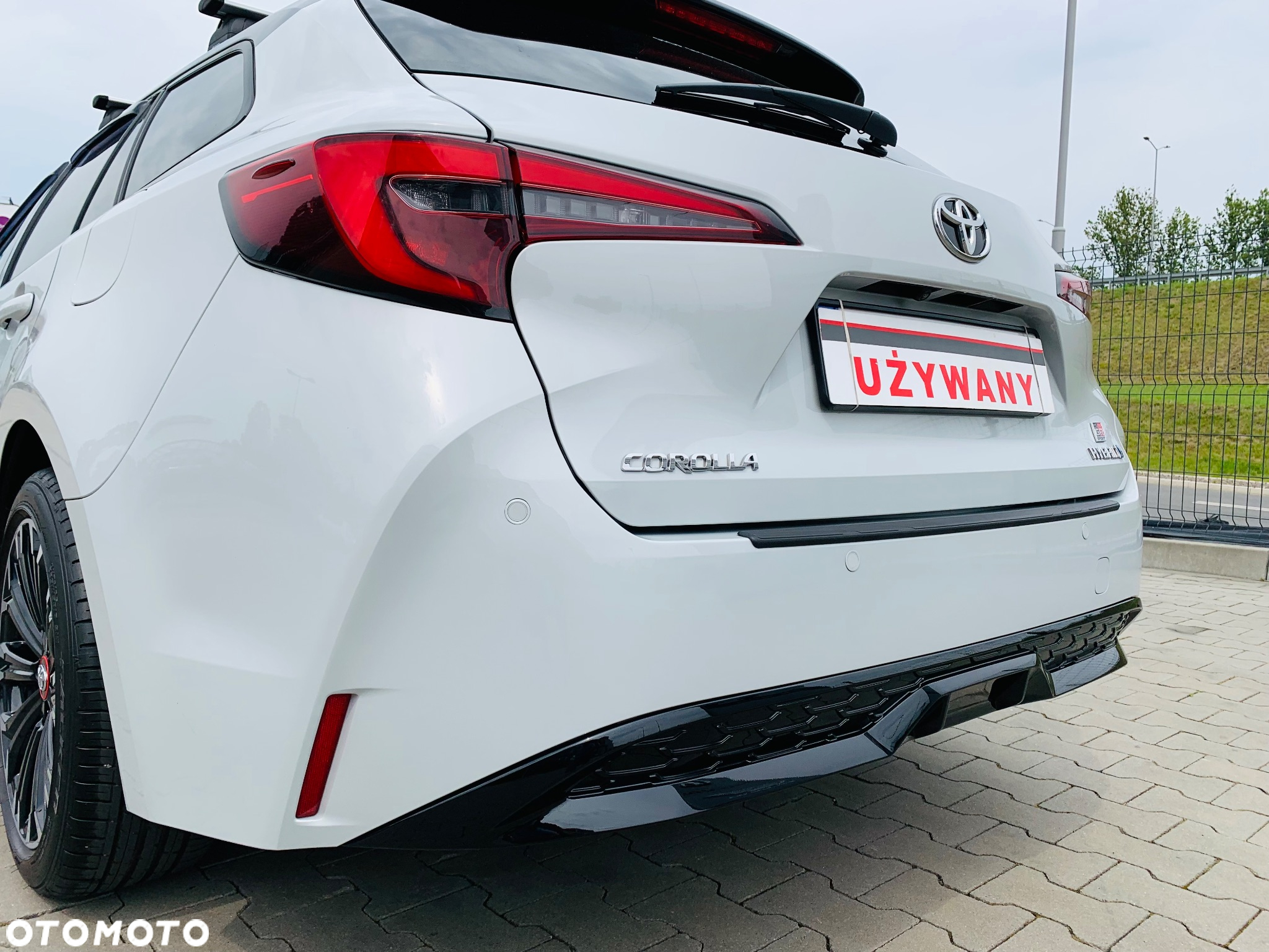 Toyota Corolla 1.8 Hybrid GR Sport Dynamic - 22