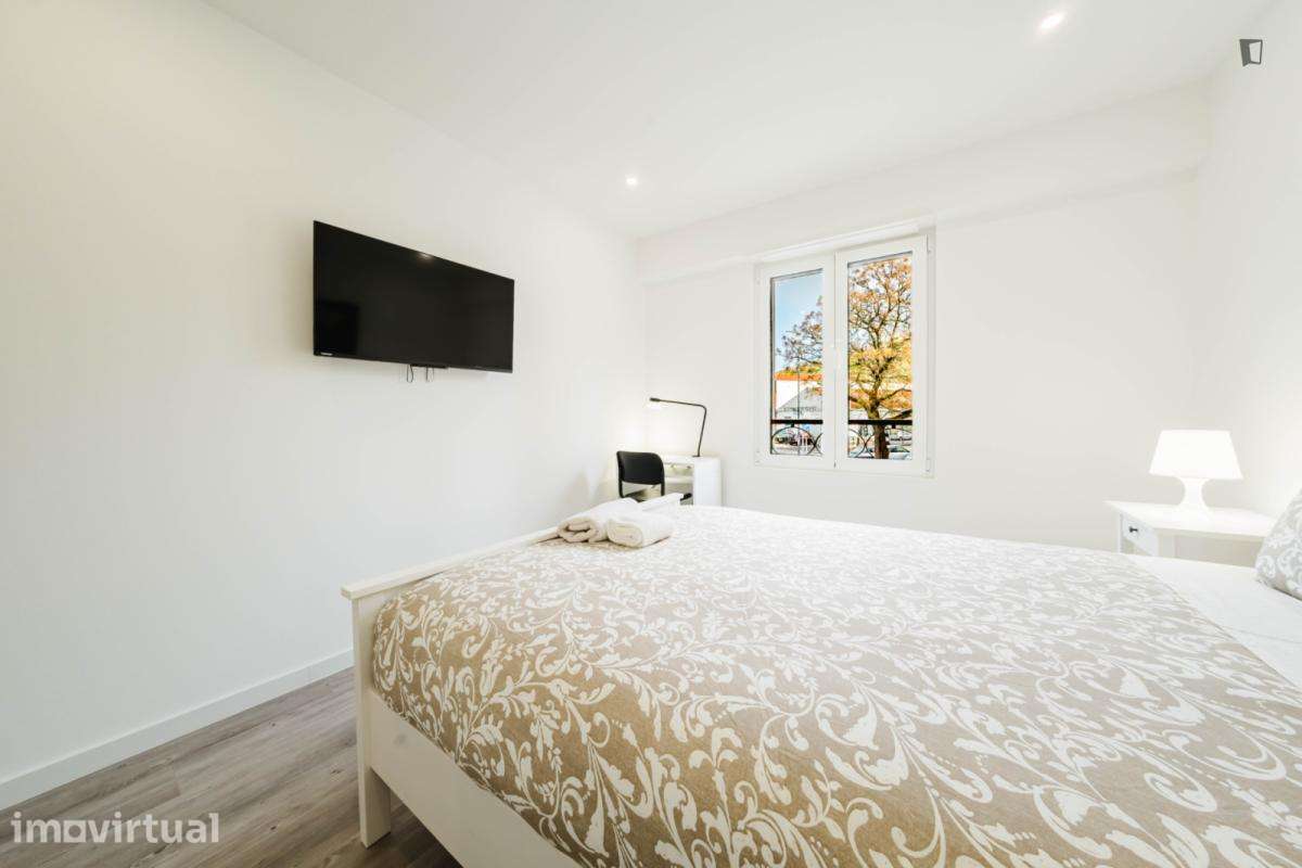 Quarto - localizado em Lumiar Lisbon - Grande imagem: 3/23