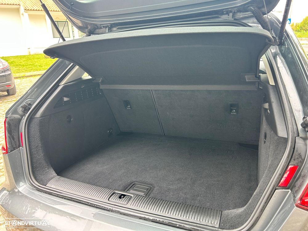 Audi A3 Sportback 1.6 TDI Attraction Ultra - 14