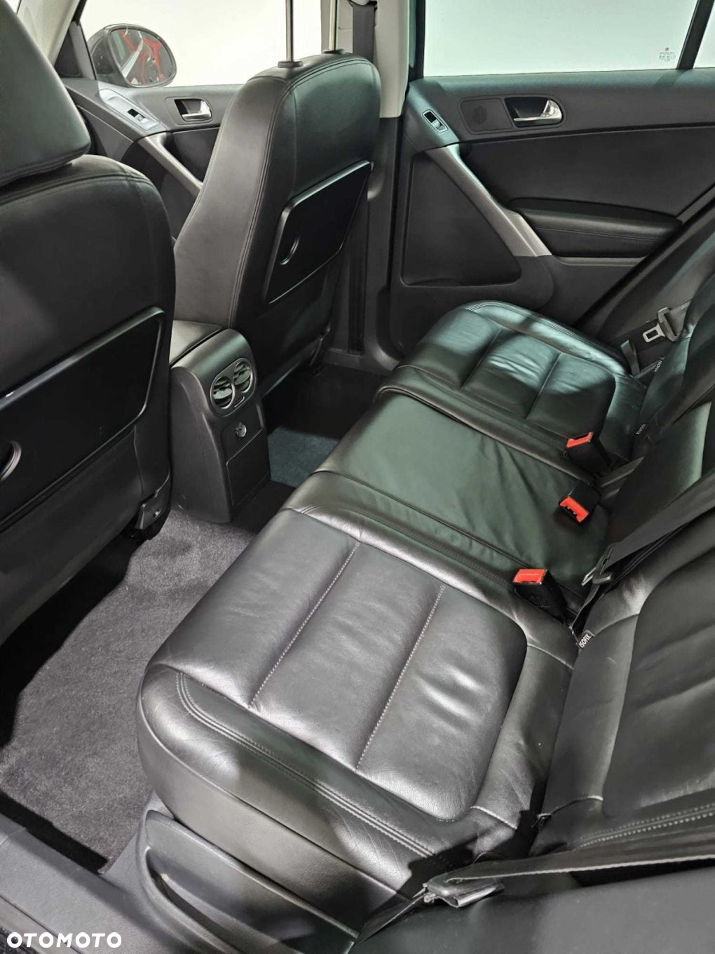 Volkswagen Tiguan - 25