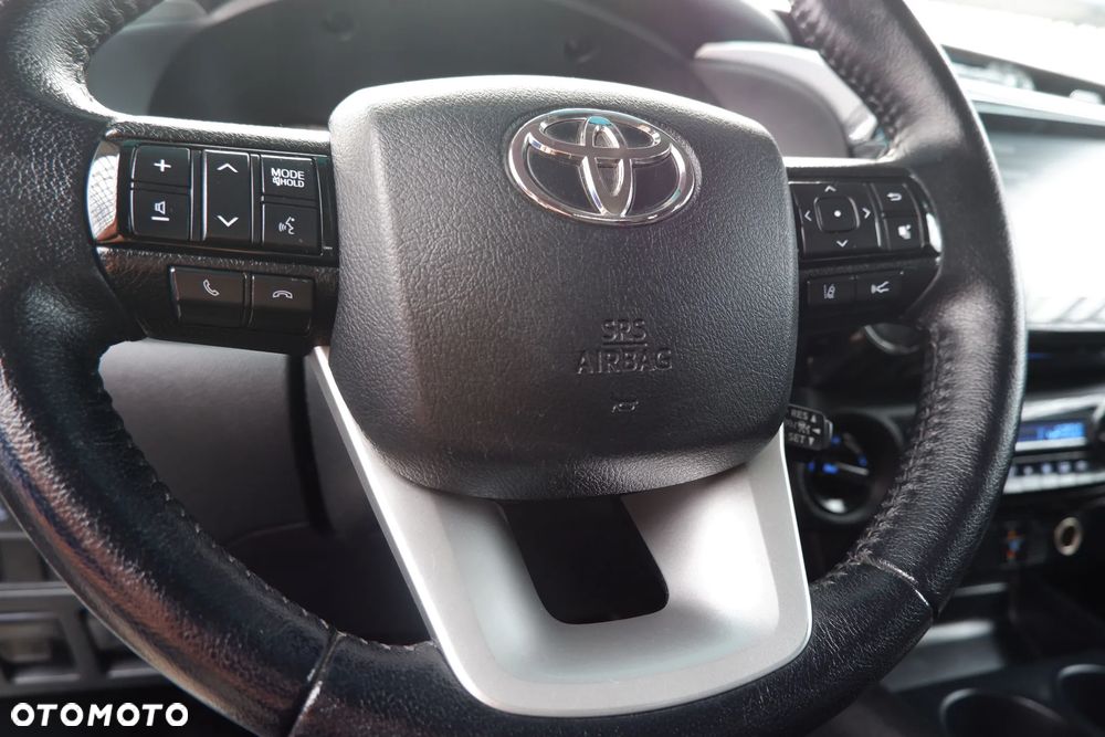Toyota Hilux 2.4 D-4D Double Cab SR 4x4 - 13