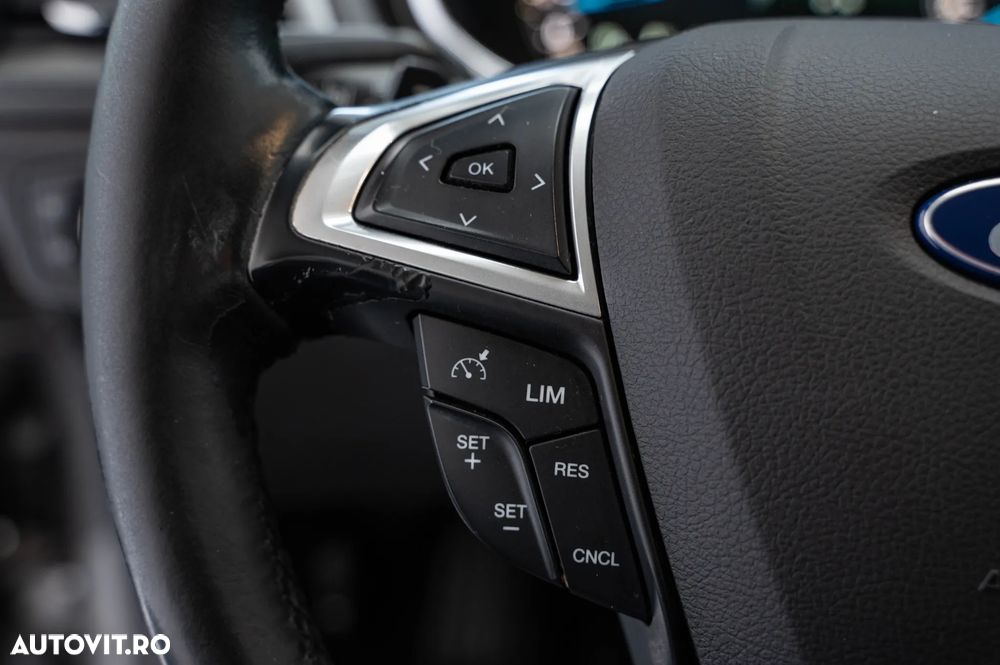 Ford Mondeo 2.0 TDCi Powershift - 23