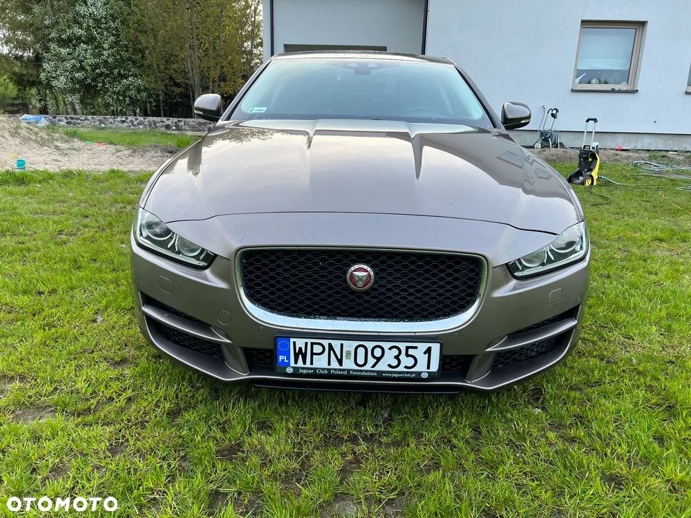 Jaguar XE 2.0 T Pure - 20