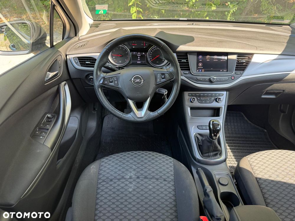 Opel Astra 1.2 T Edition S&S - 17