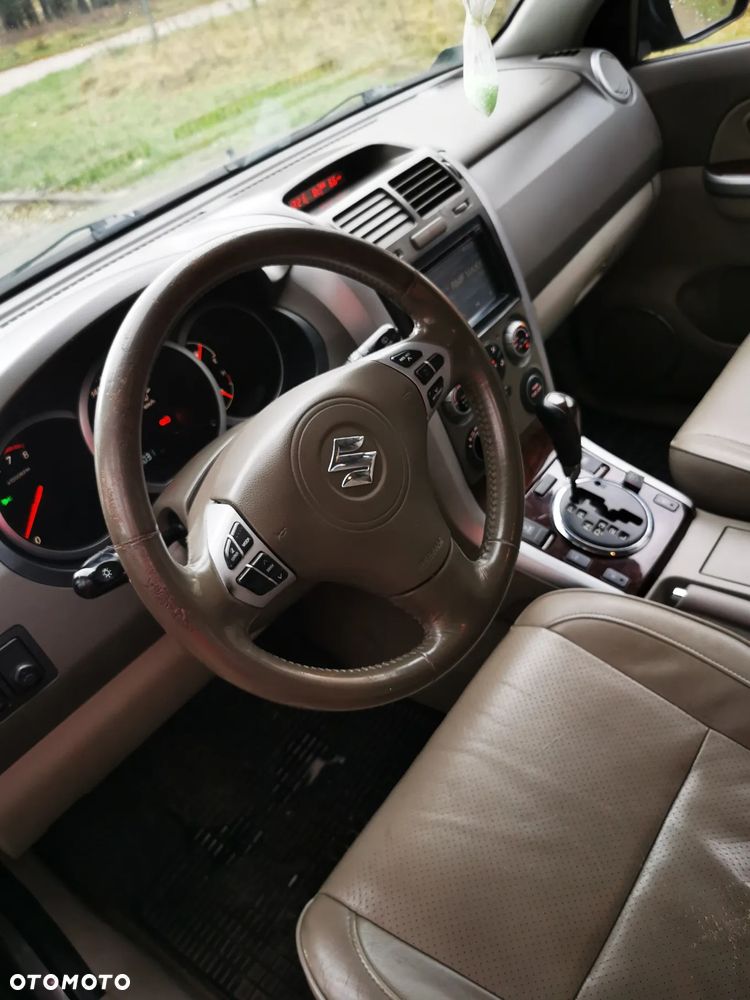 Suzuki Grand Vitara 2.0 20th Anniversary - 16