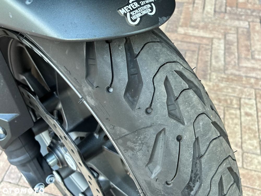 Honda CBR - 16