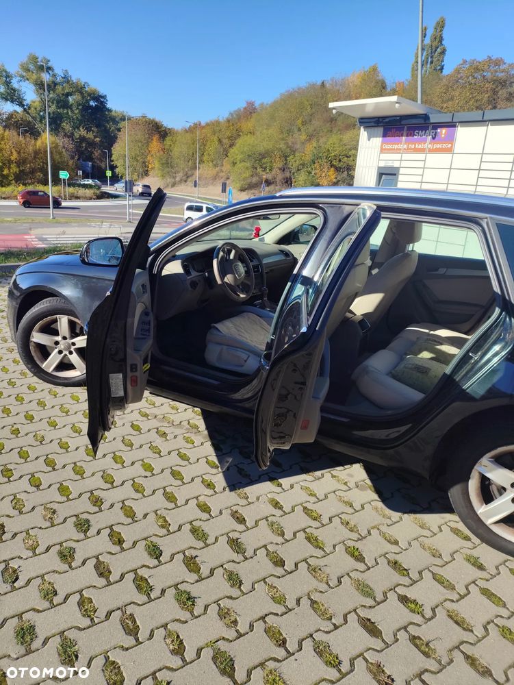 Audi A4 Avant - 8