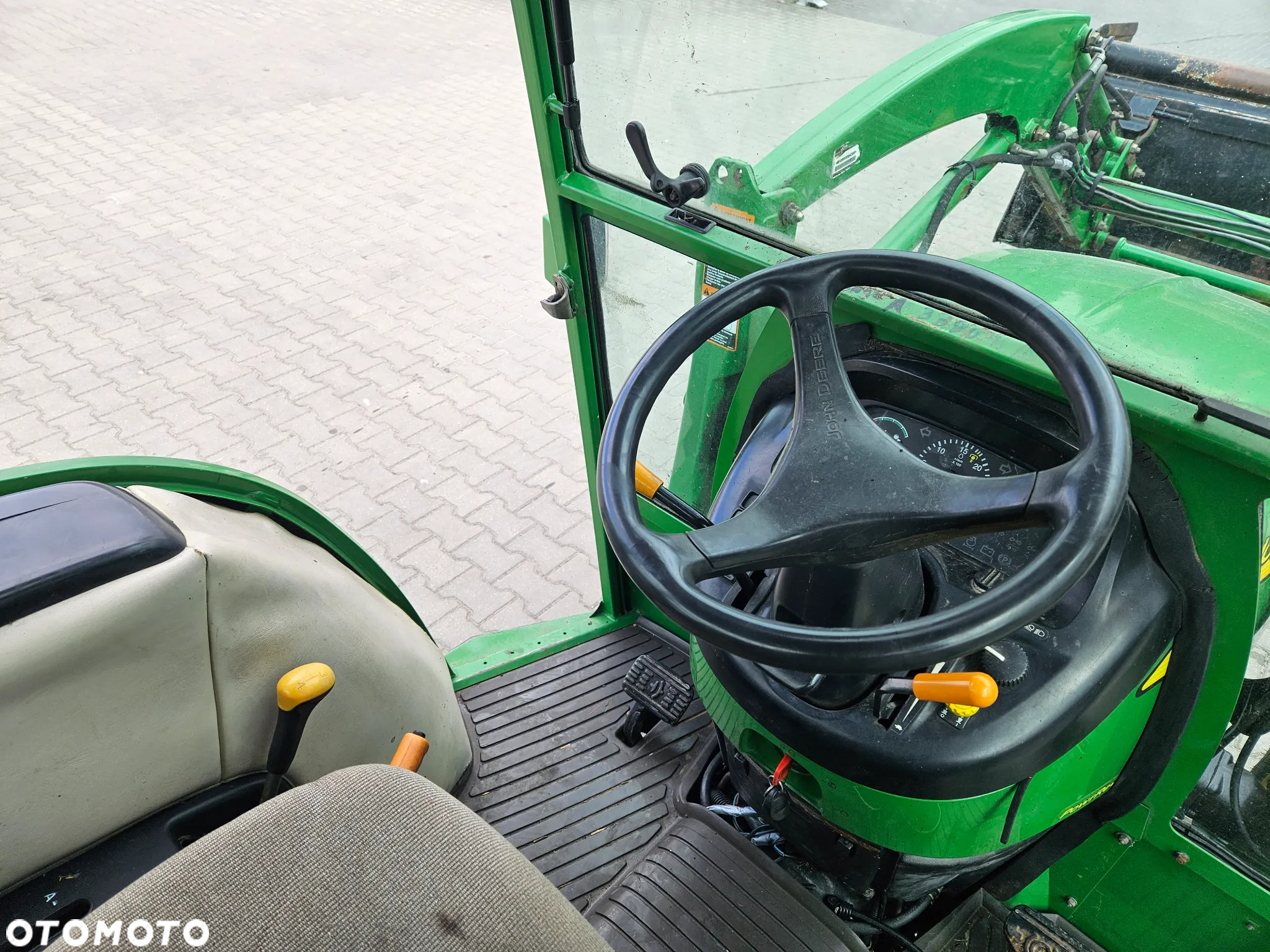 John Deere 4520 / SPROWADZONY Z FRANCJI / 3 710 MTH / PRZEDNI TUR - 3