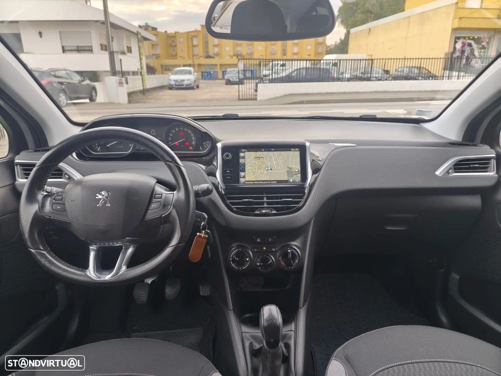 Peugeot 208 1.6 BlueHDi Style - 12