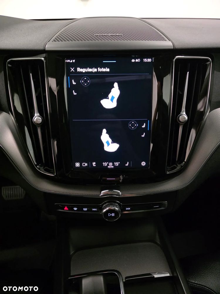Volvo XC 60 B4 D Geartronic RDesign - 14
