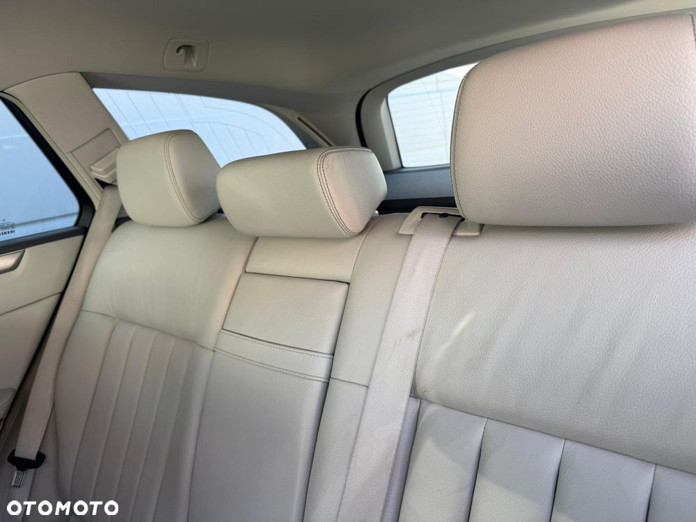 Mercedes-Benz Klasa E 300 BlueTEC 7G-TRONIC - 14