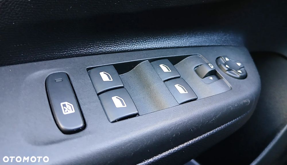 Opel Corsa 1.2 Edition S&S - 25