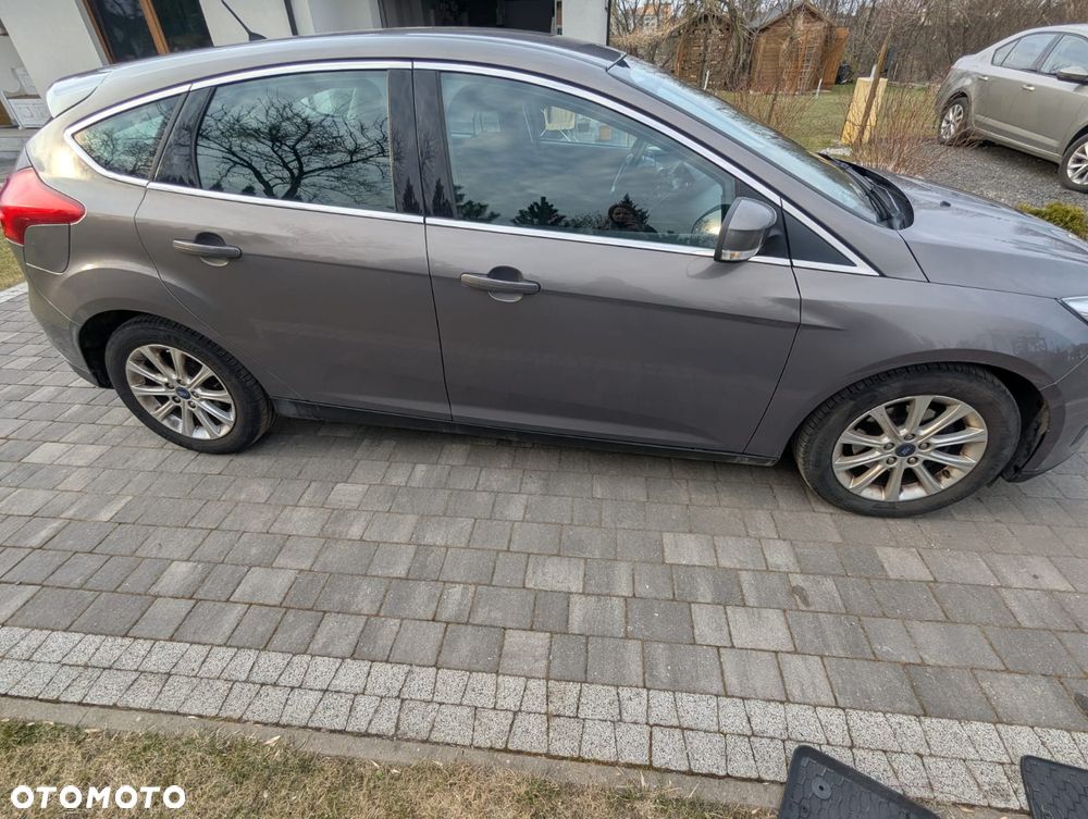 Ford Focus 1.0 EcoBoost Trend - 10