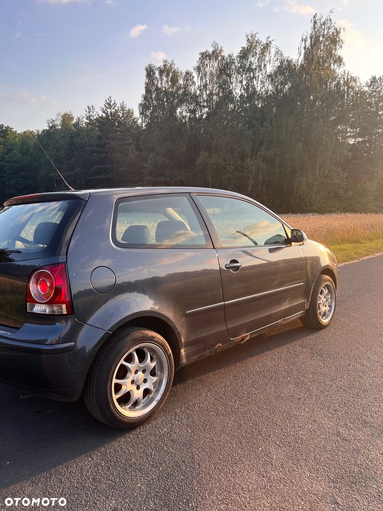 Volkswagen Polo 1.4 16V Basis - 6