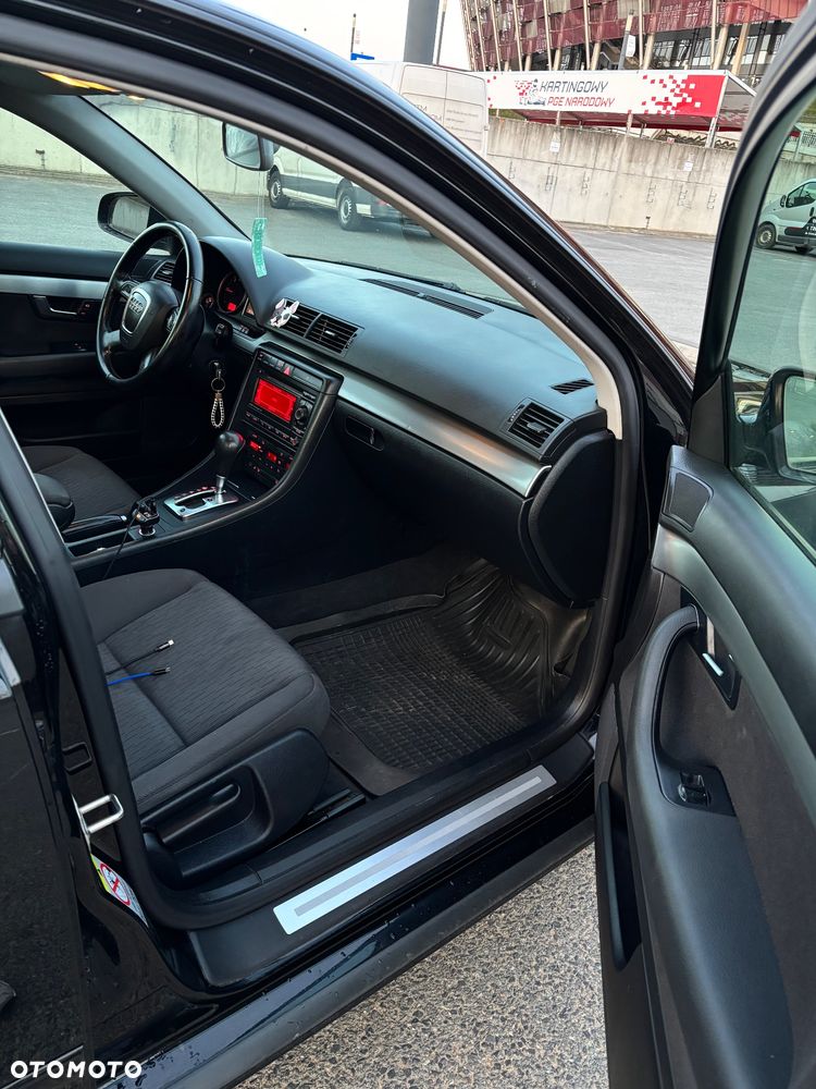 Audi A4 Limousine - 23