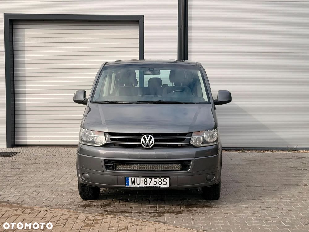 Volkswagen Caravelle - 1