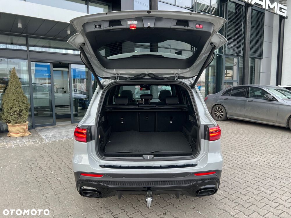 Mercedes-Benz GLB - 21