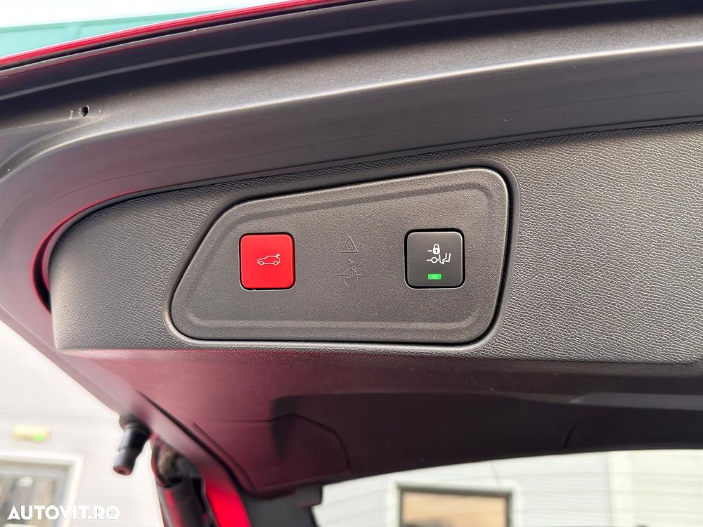 Peugeot 3008 PHEV EAT8 Allure - 30