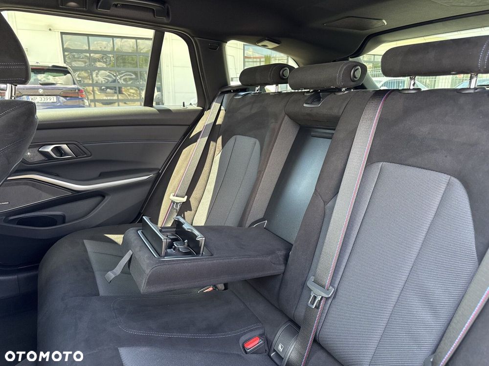 BMW Seria 3 320d xDrive mHEV M Sport - 18