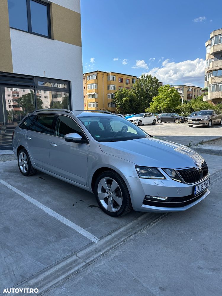 Skoda Octavia Combi Diesel 2.0 TDI Style - 2