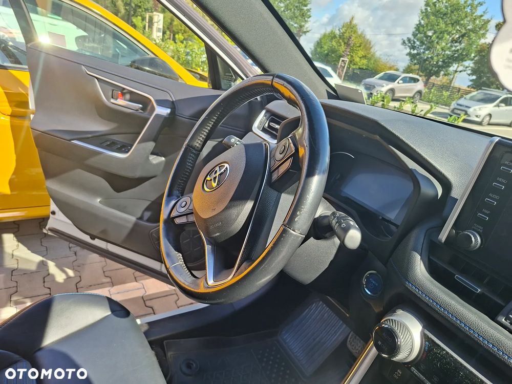 Toyota RAV4 - 18