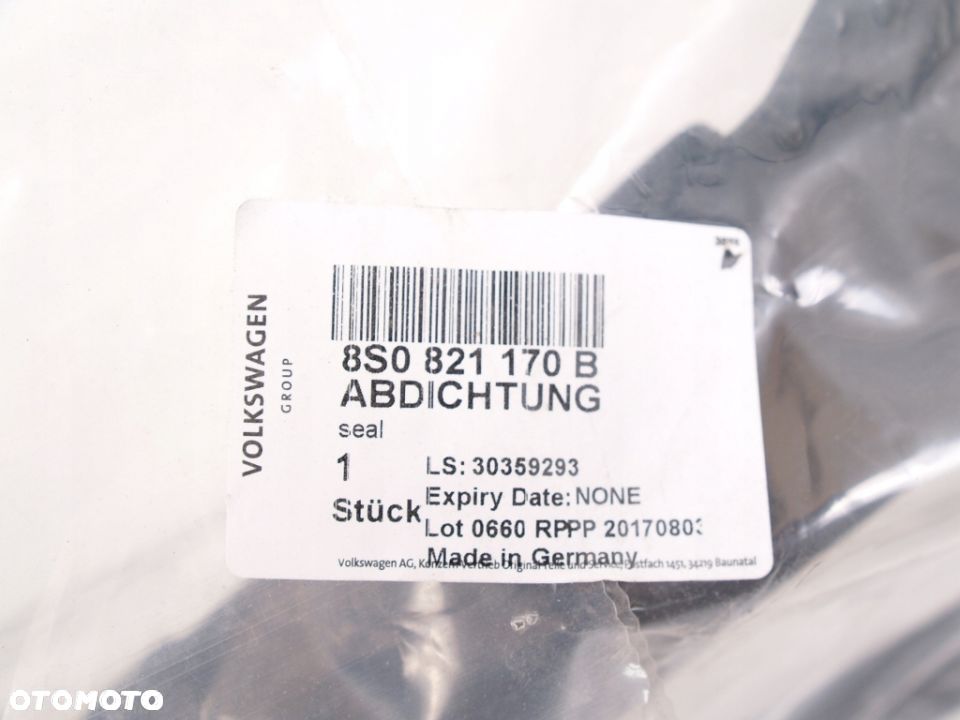 Audi TT 8S0821170B mocowanie uszczelnienie blotnik - 2