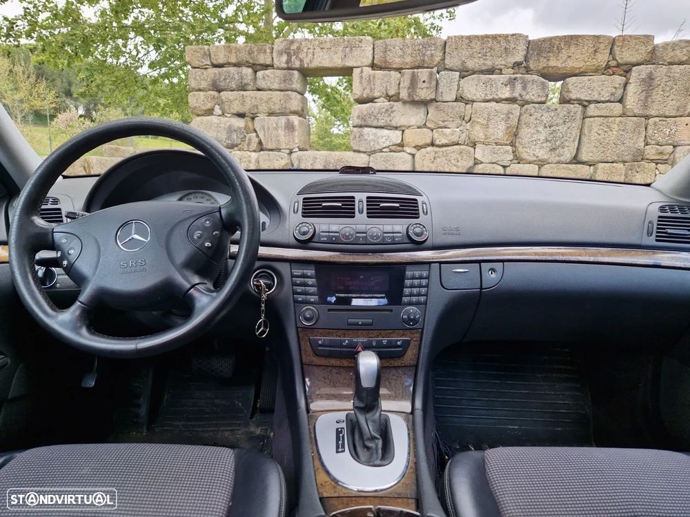 Mercedes-Benz E 220 CDI Auto Avantgarde - 1
