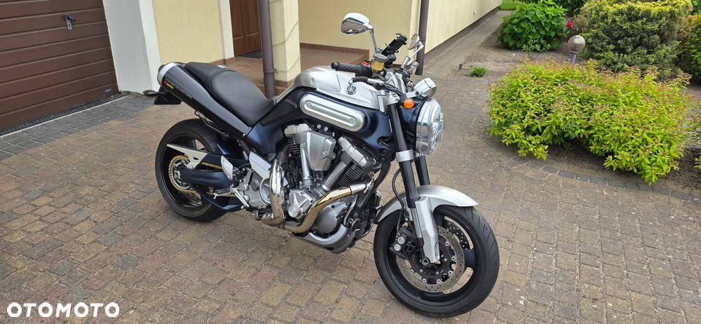 Yamaha MT - 2