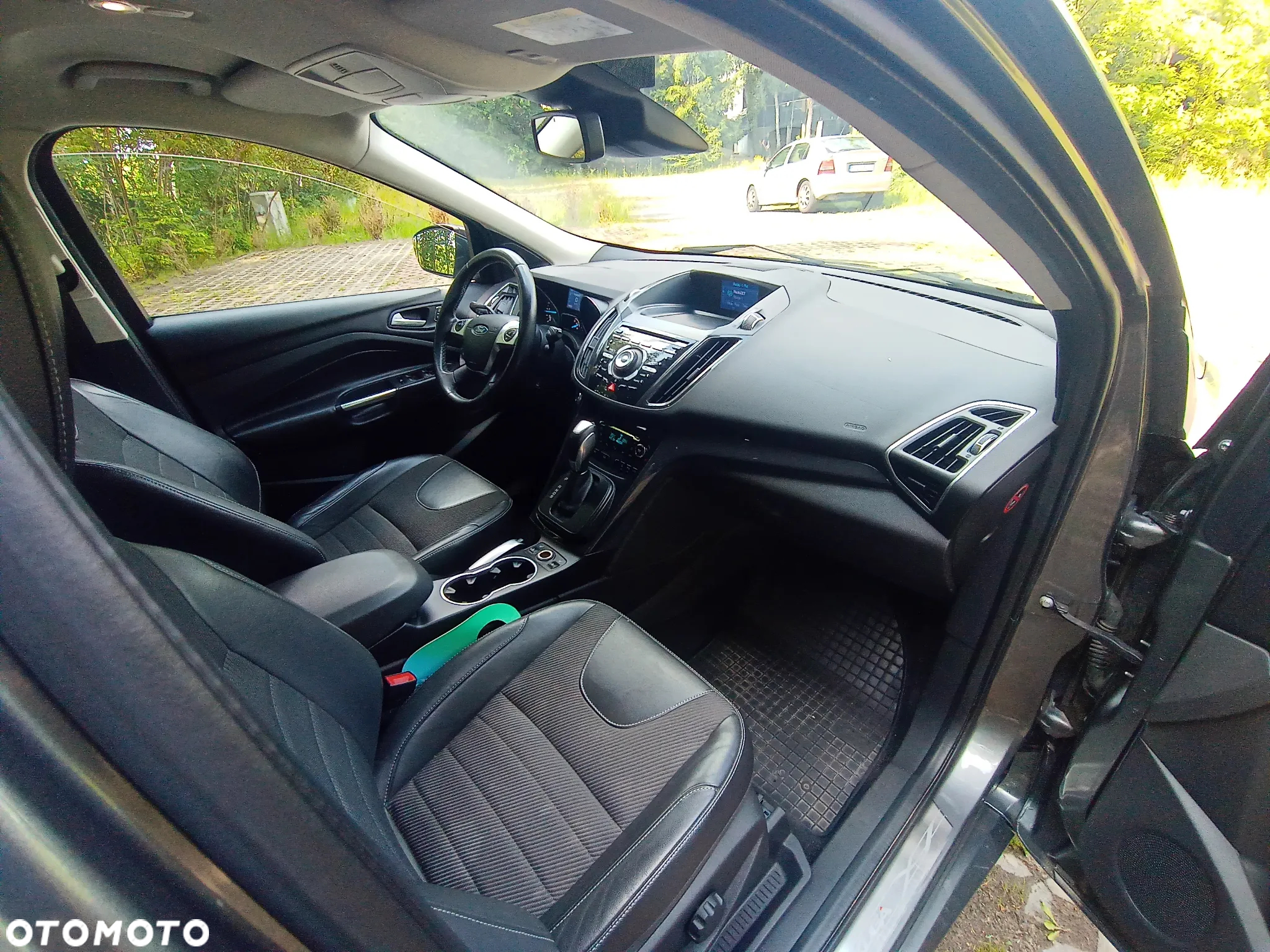 Ford Kuga 2.0 TDCi Individual MPS6 - 12