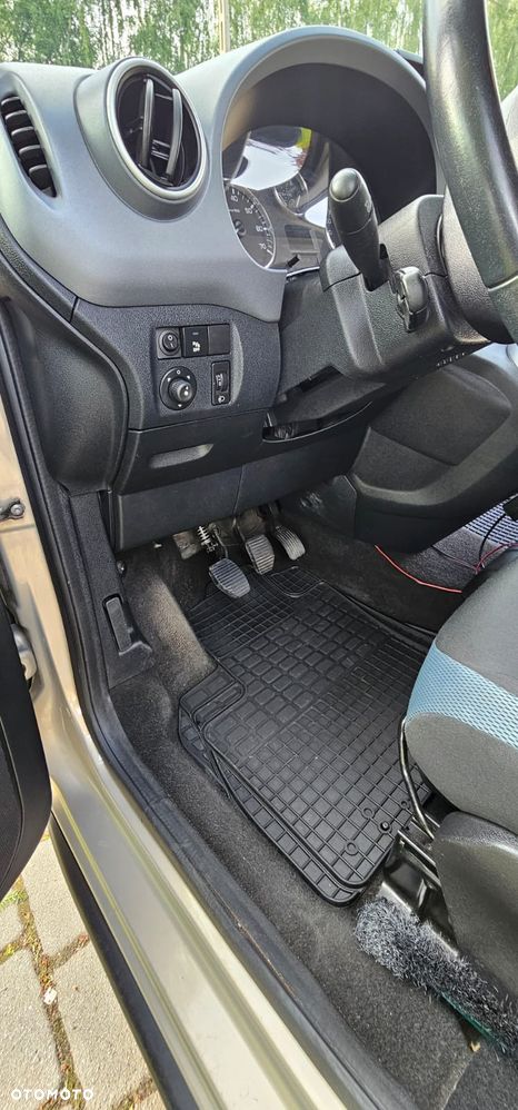 Citroën Berlingo 1.6 HDi Multispace - 23