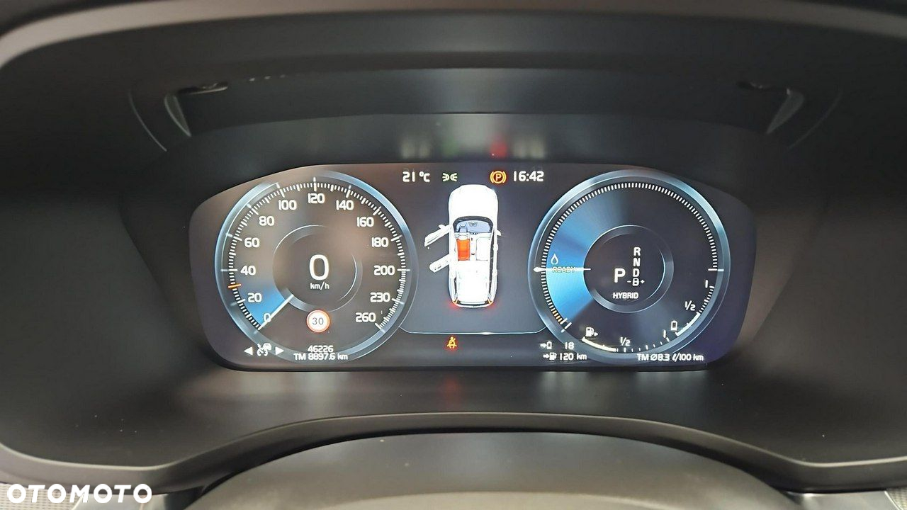 Volvo V60 T8 AWD Plug-In Hybrid R-Design - 14