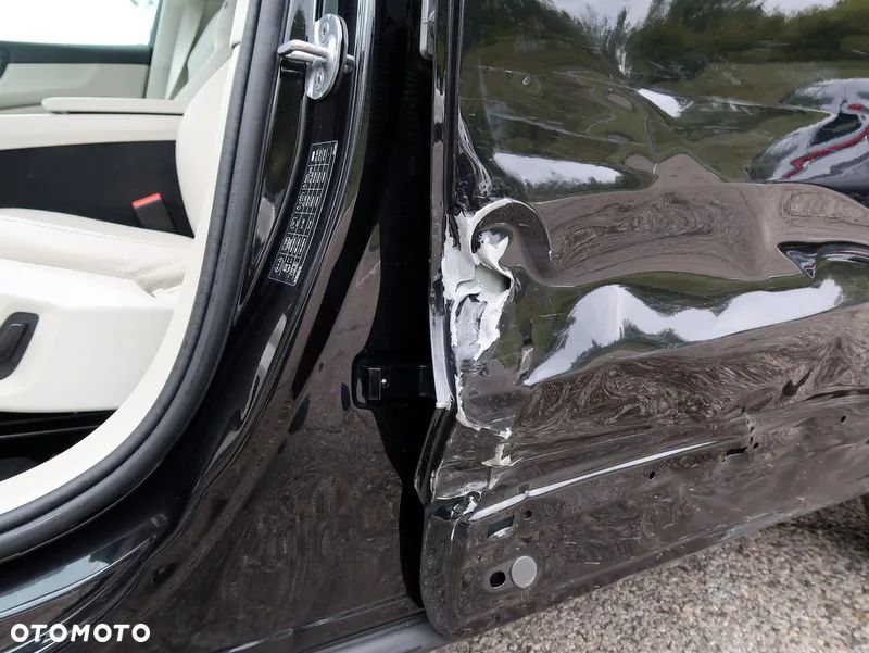 Volvo XC 60 B5 B AWD Plus Dark - 37