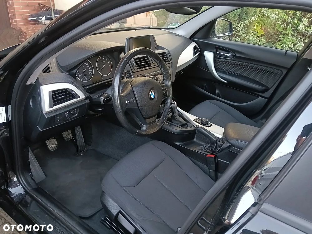 BMW Seria 1 116i - 12