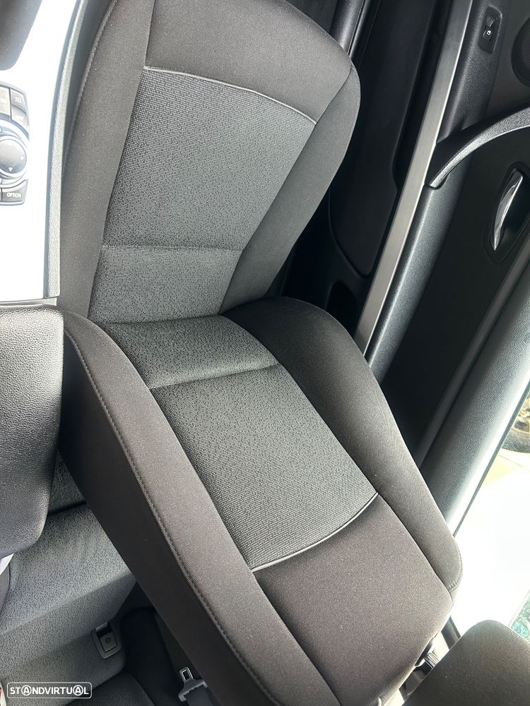 BMW 320 d Coupe - 16