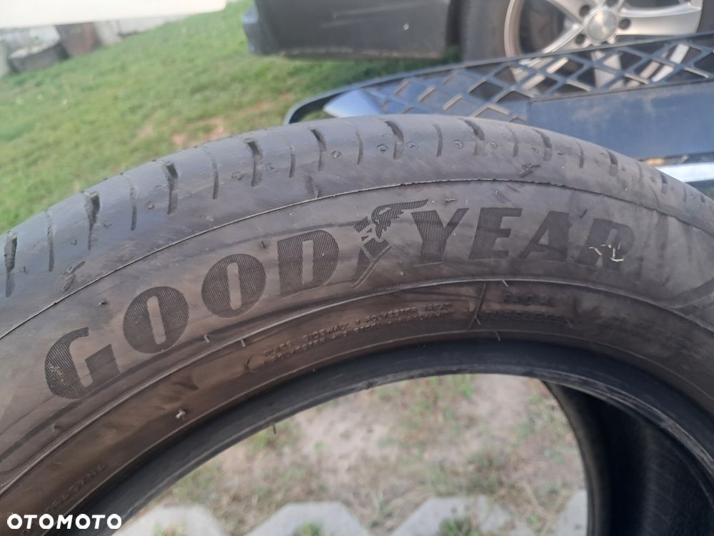 Opona pojedyncza Opona Goodyear Efficientgrip Performance 2 205/55/16 205/55R16 8mm igła - 3