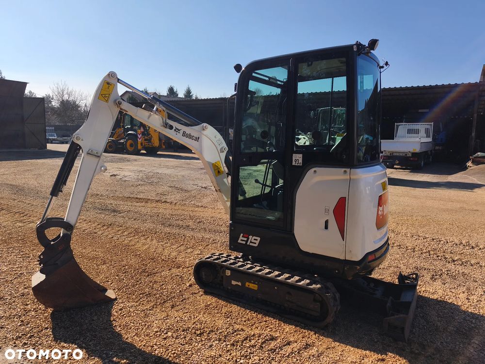 Bobcat E19 - Yanmar SV18 - Schaeff SV18 - Salon PL - 12