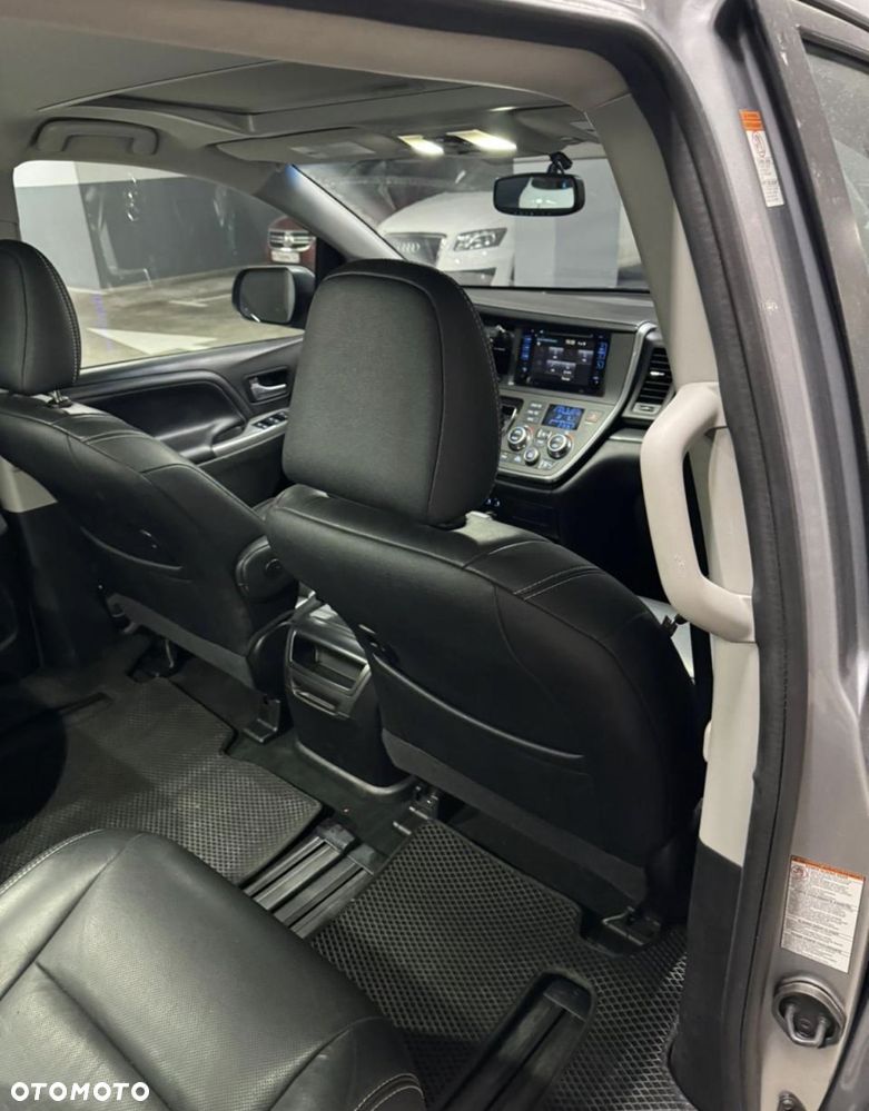 Toyota Sienna 3.5 V6 SE - 8