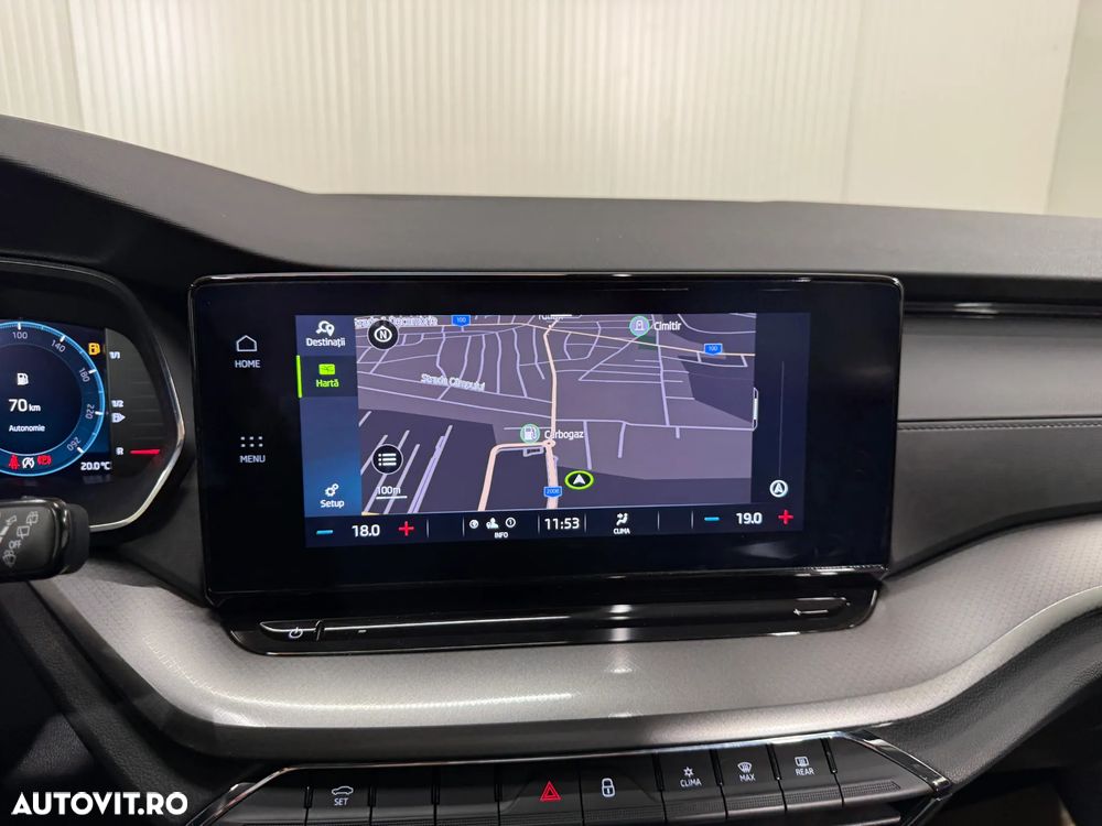 Skoda Octavia Combi 2.0 TDI DSG Ambition - 15