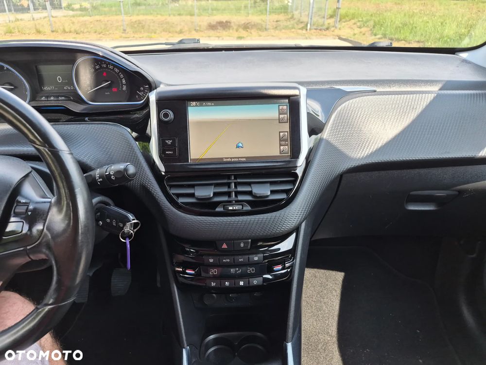 Peugeot 2008 1.6 e-HDi Active S&S - 10