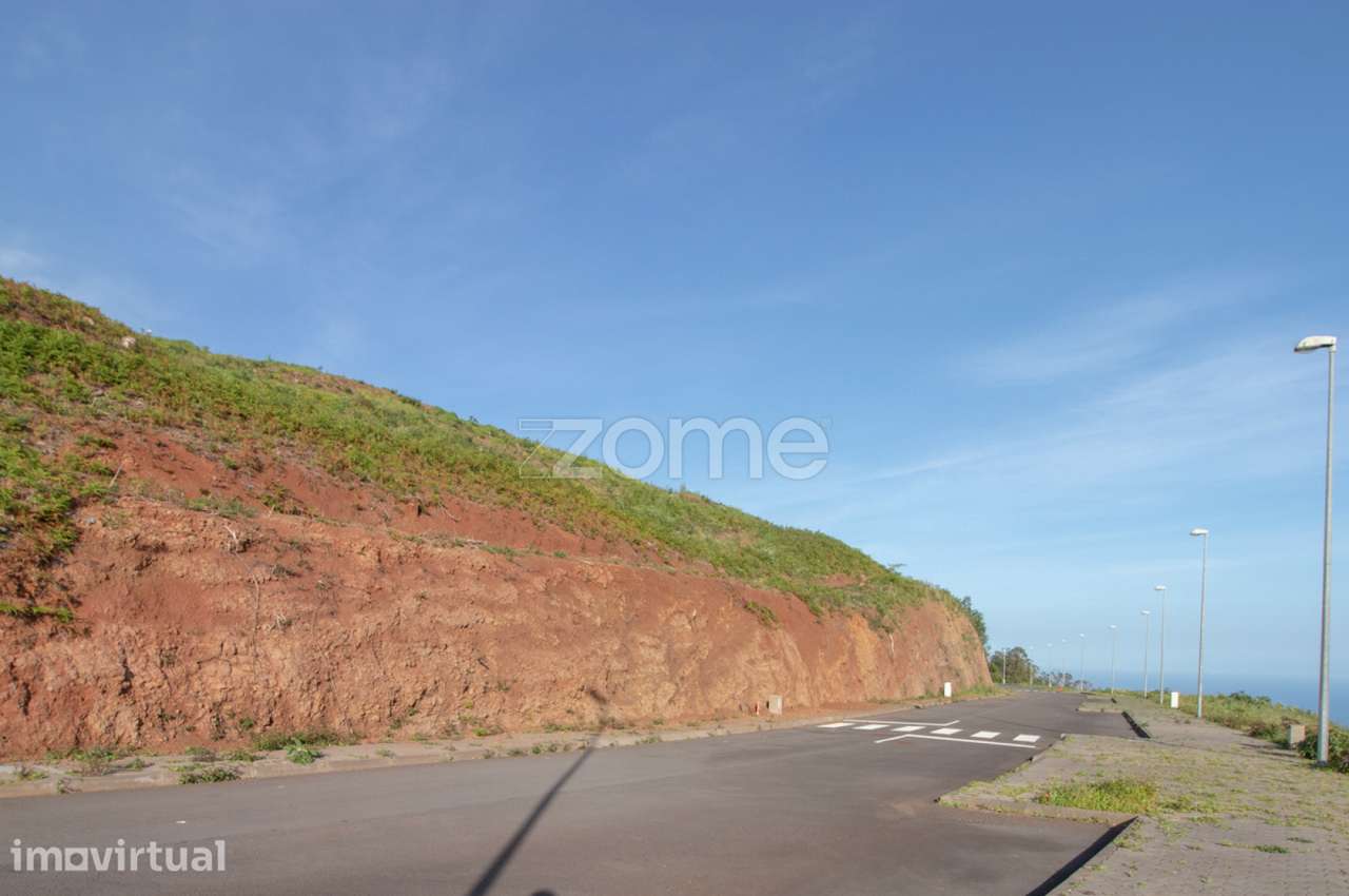 Lote de Terreno em Santa Cruz 1510m² - Grande imagem: 2/4