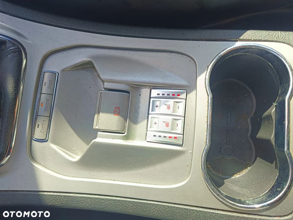 Ford Galaxy 2.2 TDCi DPF Titanium - 15