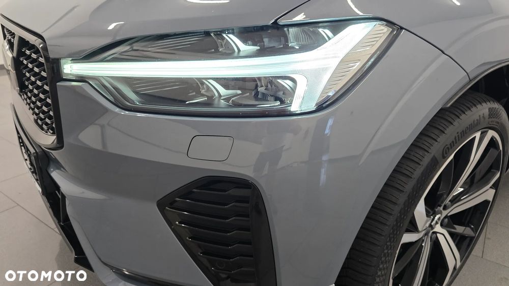 Volvo XC 60 B4 D Ultimate Dark - 11