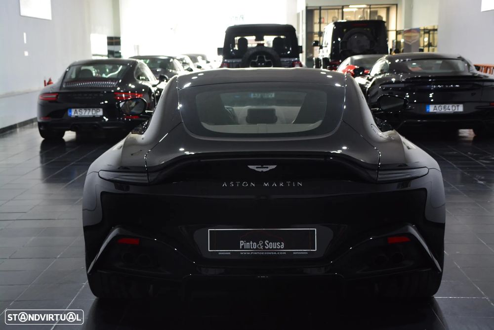 Aston Martin Vantage Coupe V8 - 17