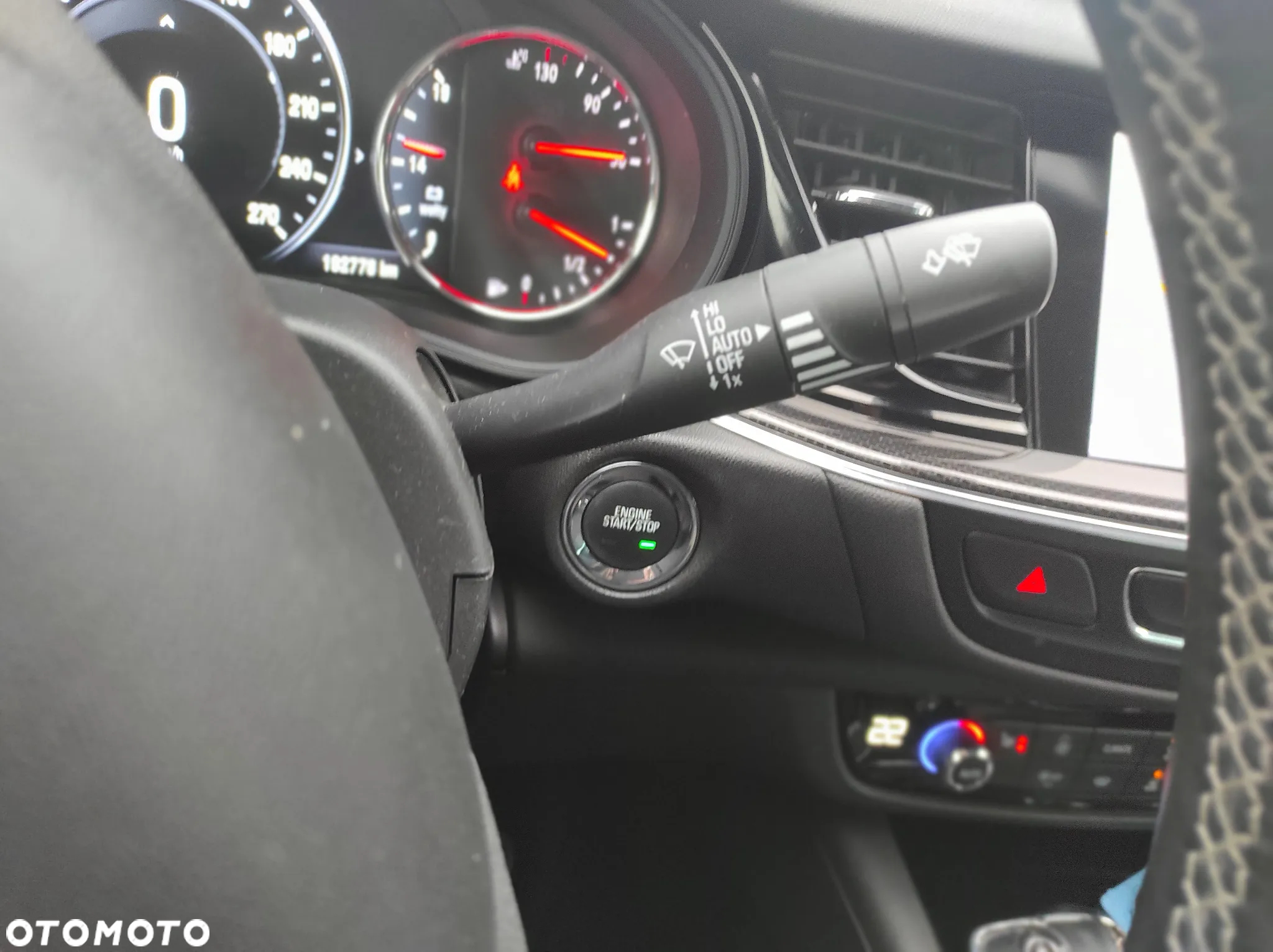 Opel Insignia - 23
