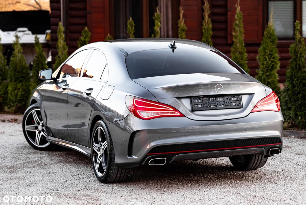 Mercedes-Benz CLA 250 7G-DCT AMG Line - 12
