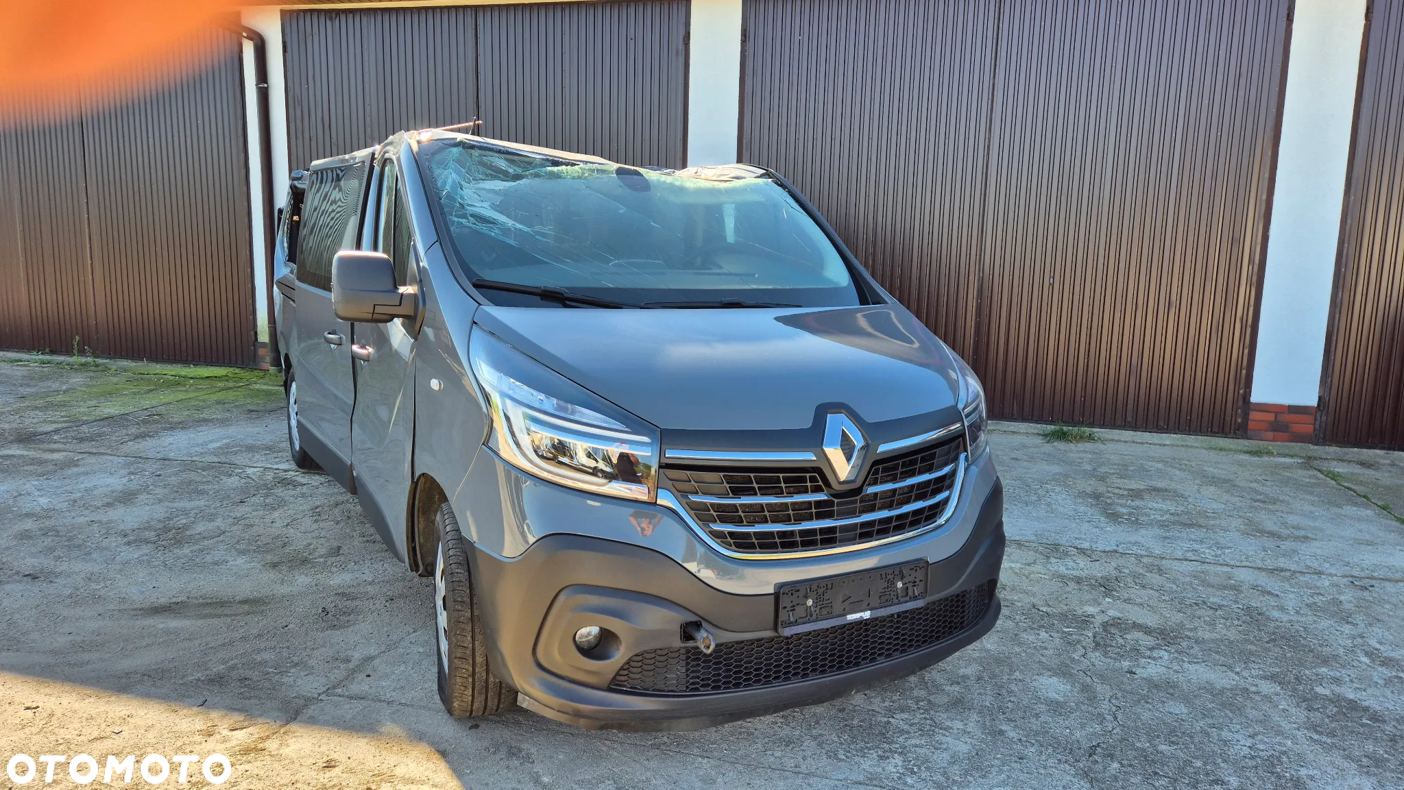 Renault Trafic Grand SpaceClass 2.0 dCi EDC - 12