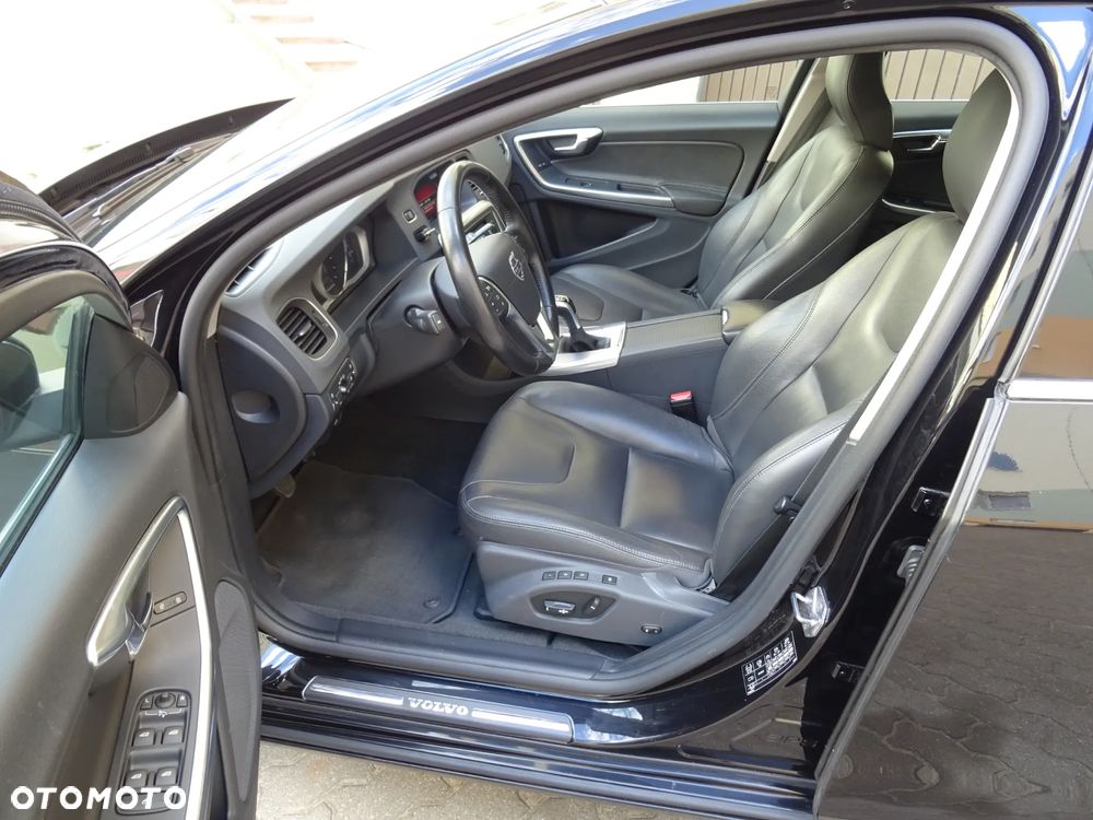 Volvo V60 D2 Drive-E Momentum - 6