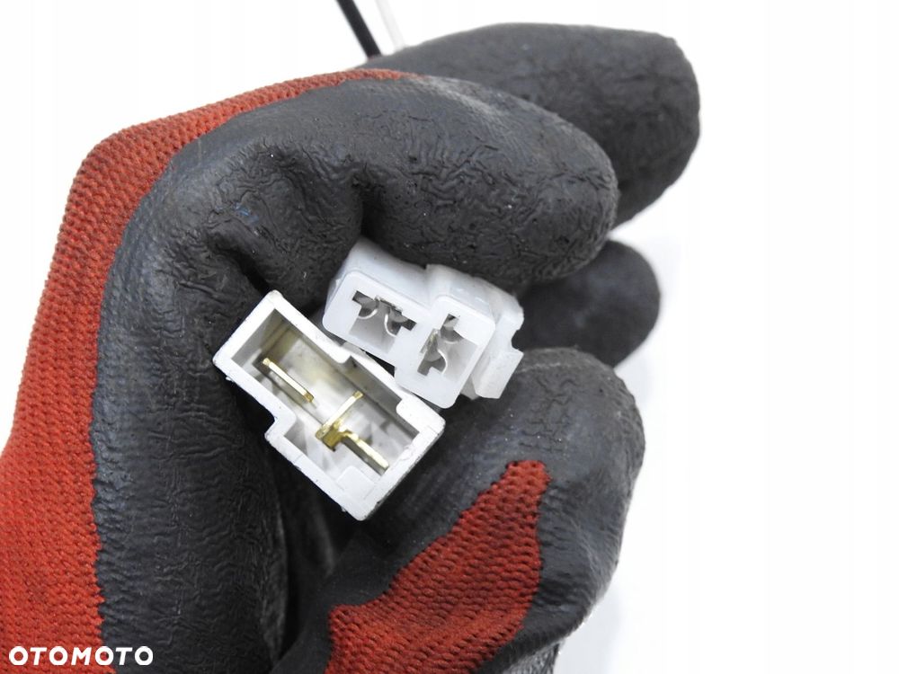 WZMACNIACZ ANTENY SUBARU FORESTER III - 4