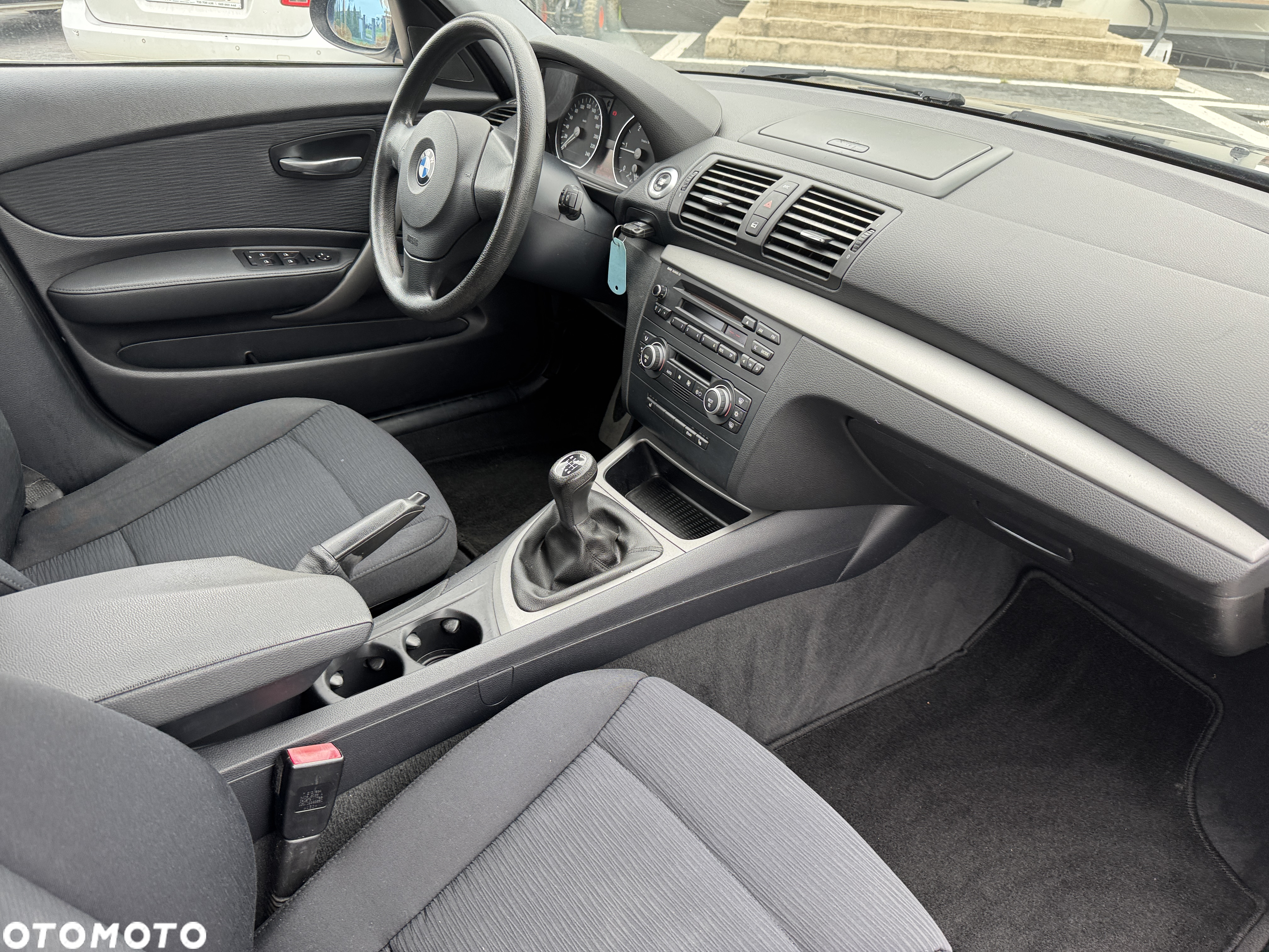 BMW Seria 1 118d - 25