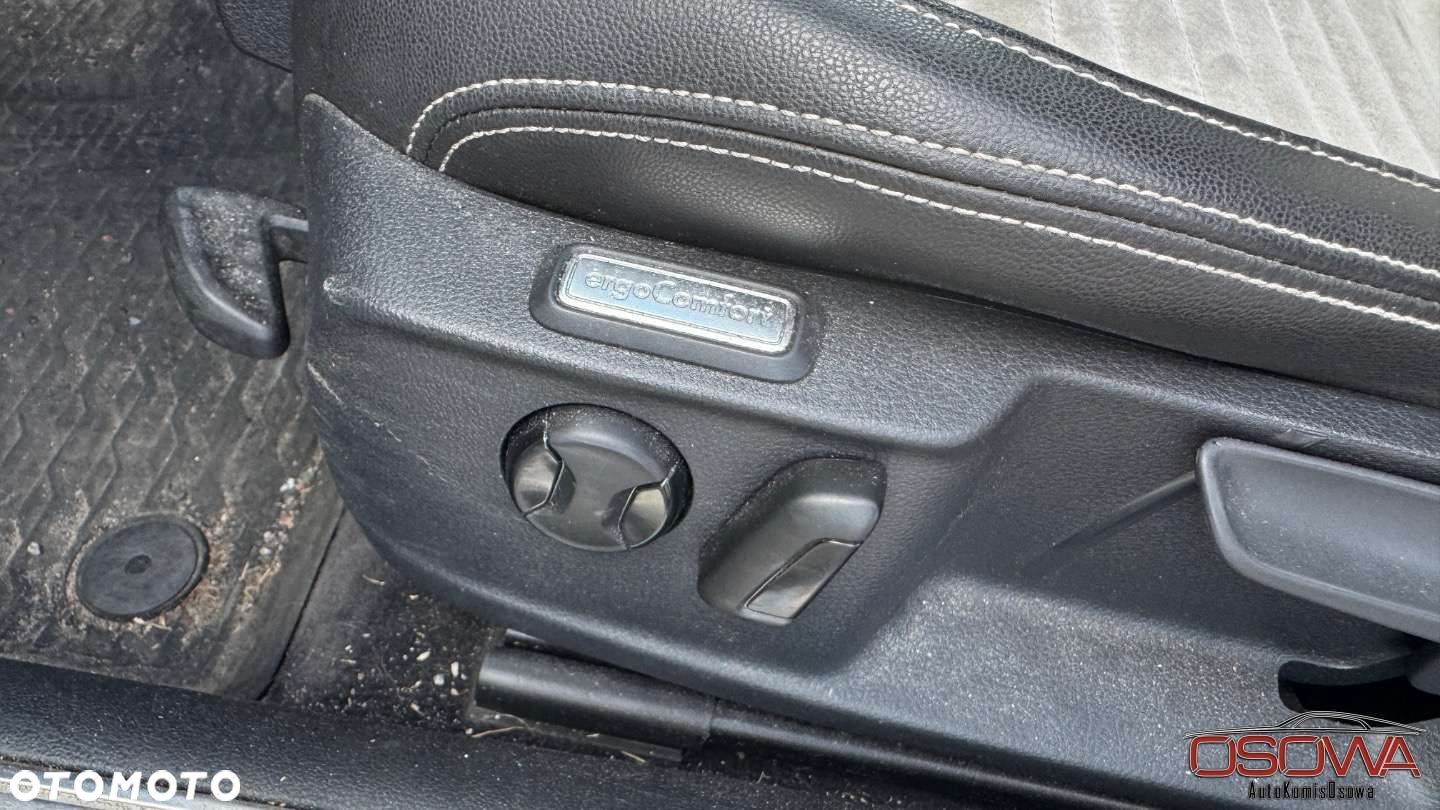 Volkswagen Passat - 17